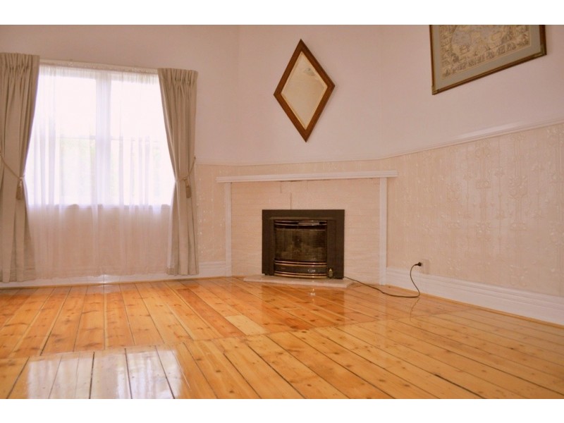 24 North Street, Avoca VIC 3467