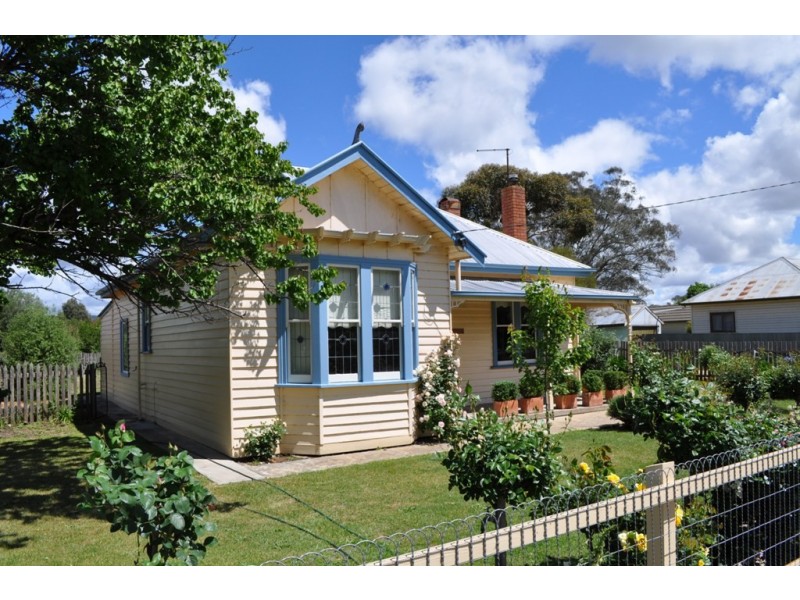 211 High Street, Avoca VIC 3467