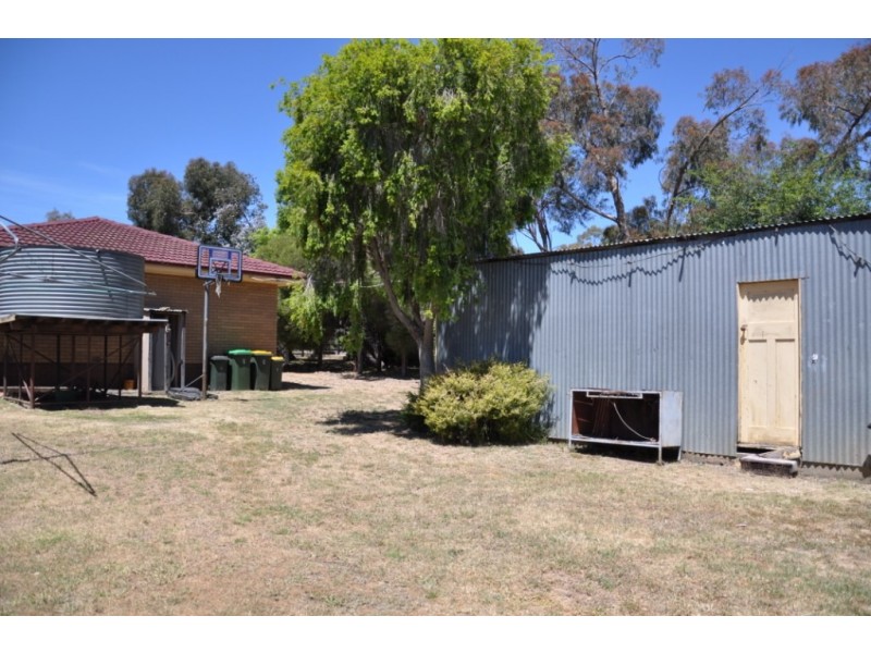 9 High Street, Avoca VIC 3467