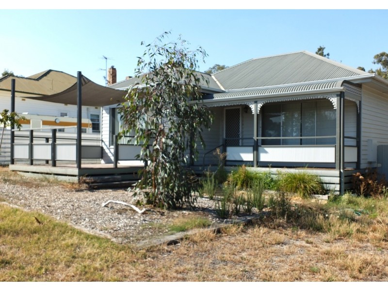 38 Boyce Street, Avoca VIC 3467