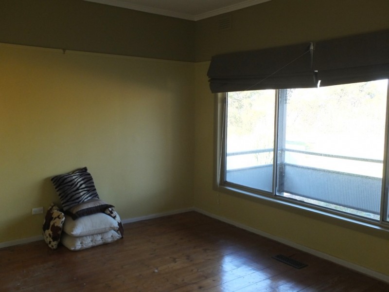 38 Boyce Street, Avoca VIC 3467