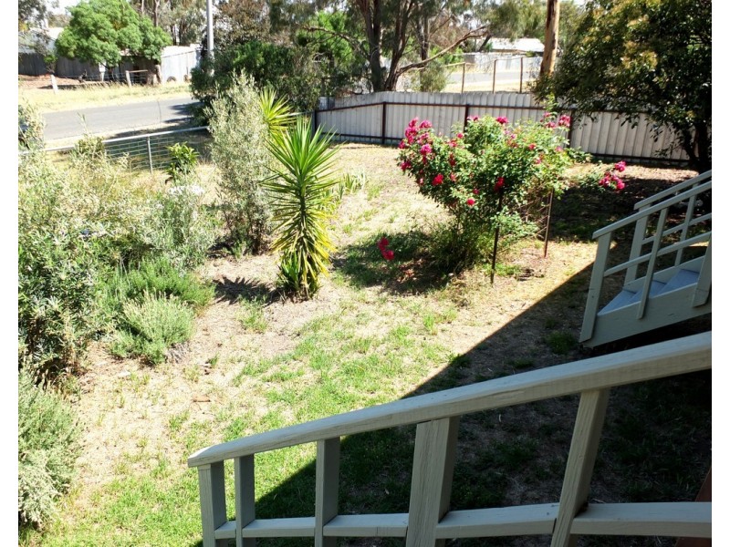 26 Mountain View Street, Avoca VIC 3467