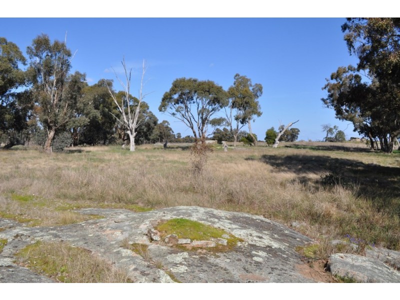 1063 Stuart Mill Road, Mount Hooghly VIC 3472