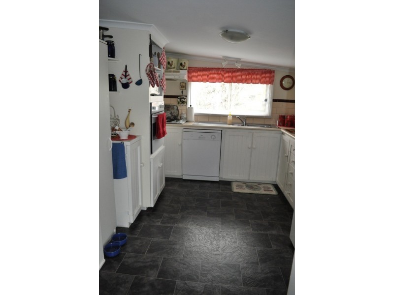 326 High Street, Avoca VIC 3467