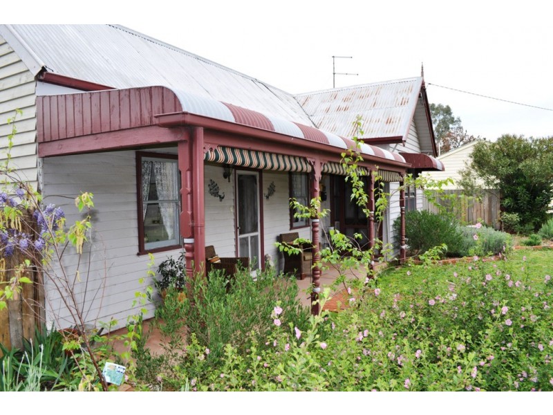 326 High Street, Avoca VIC 3467