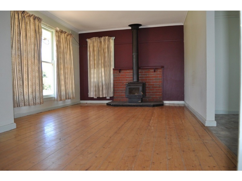 9 York Avenue, Avoca VIC 3467