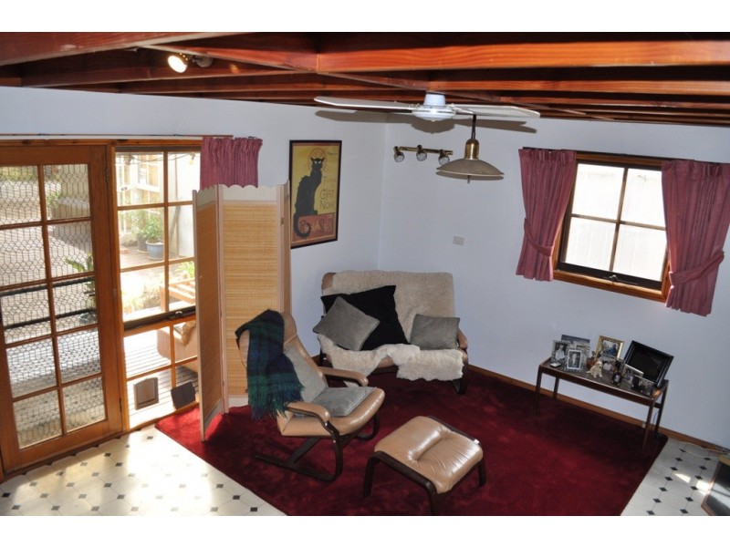 5439 Sunraysia Hwy, Avoca VIC 3467