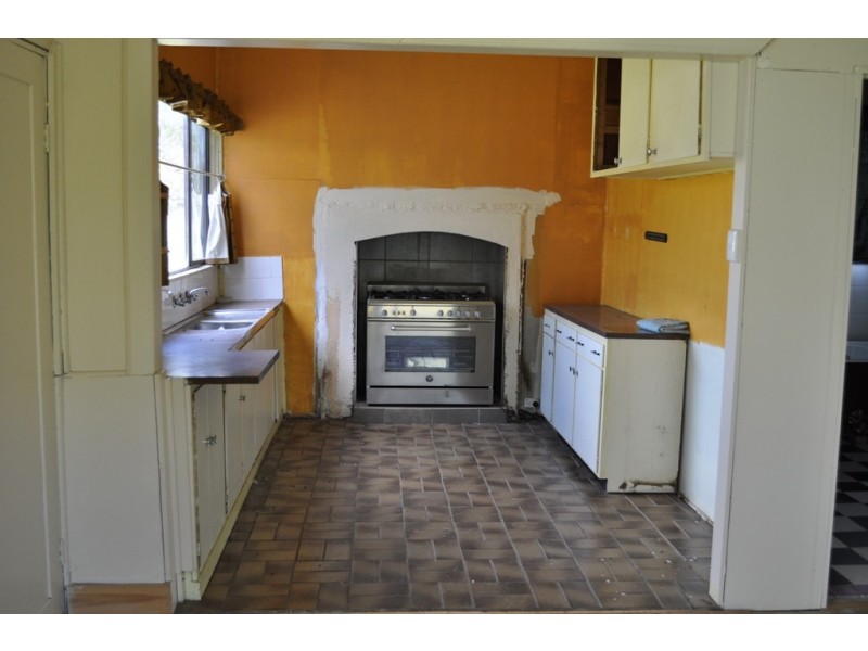 95 High Street, Elmhurst VIC 3469