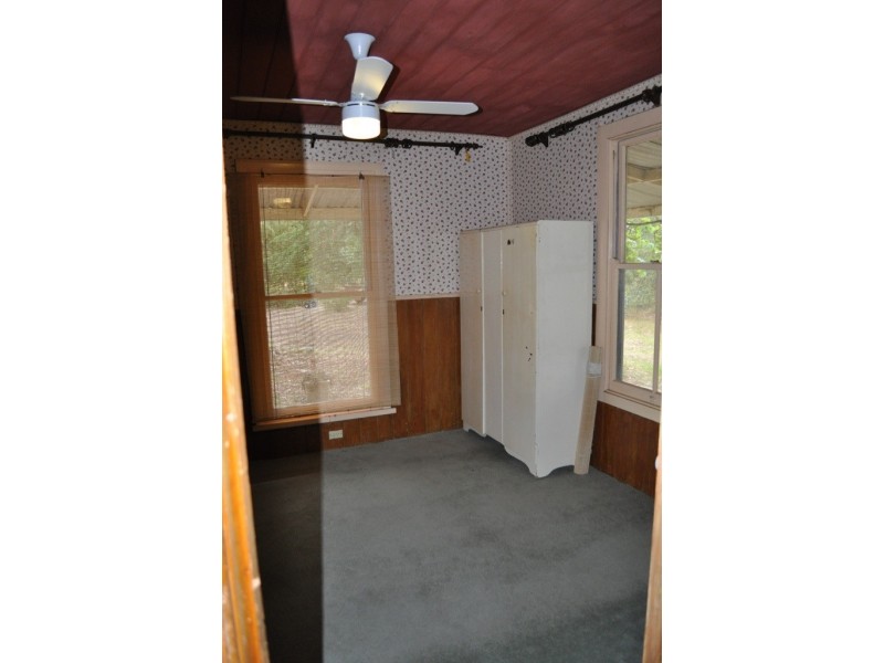 Amphitheatre VIC 3468