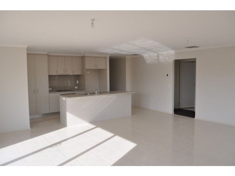 5/185 High Street, Avoca VIC 3467