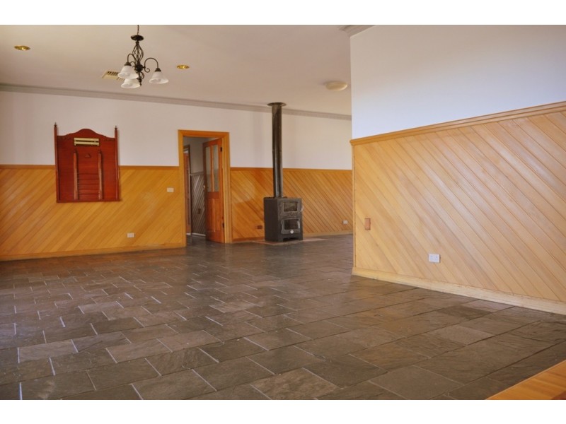 120 Ingliston Drive, Ballan VIC 3342