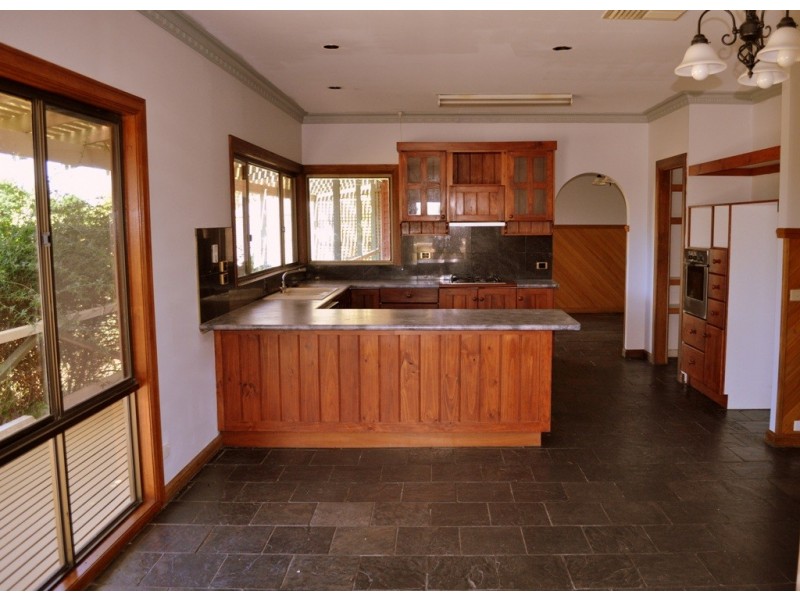 120 Ingliston Drive, Ballan VIC 3342