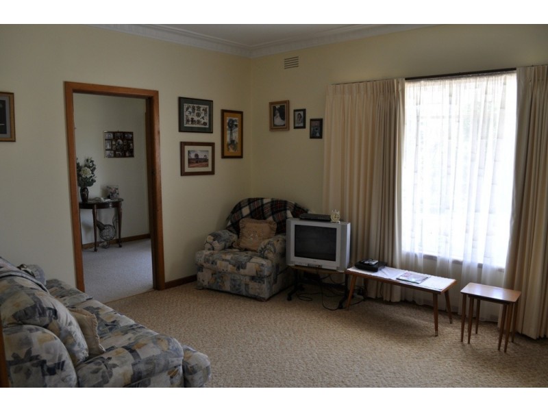 229-233 High Street, Avoca VIC 3467