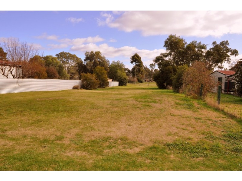 37 Faraday Street, Avoca VIC 3467