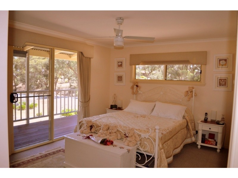 32 Bridport Street, Avoca VIC 3467