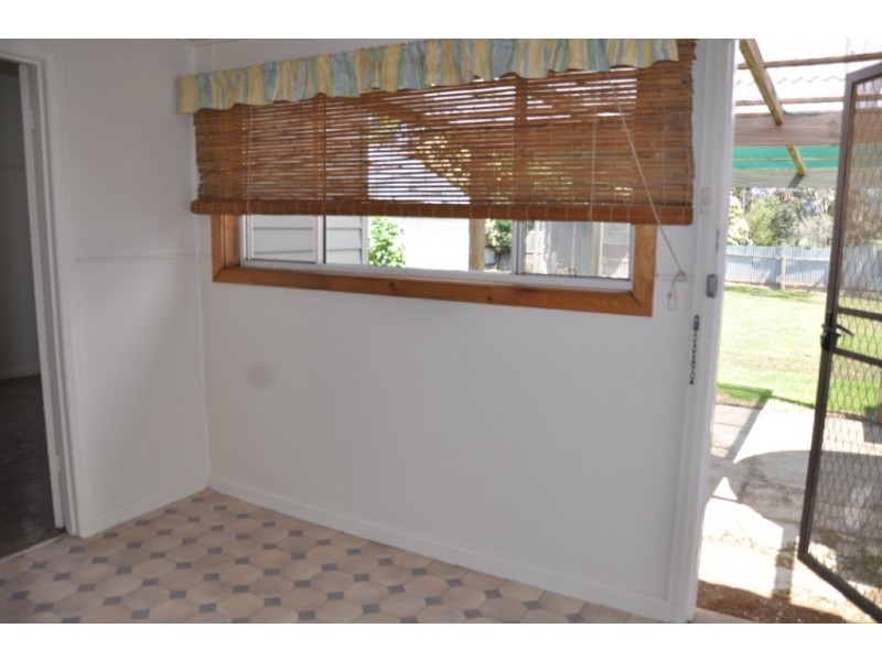 13 Templeton Street, Avoca VIC 3467