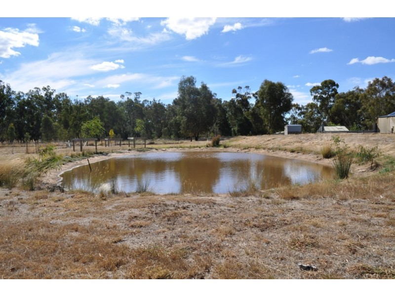 82 Elmhurst Sportsground Road, Elmhurst VIC 3469