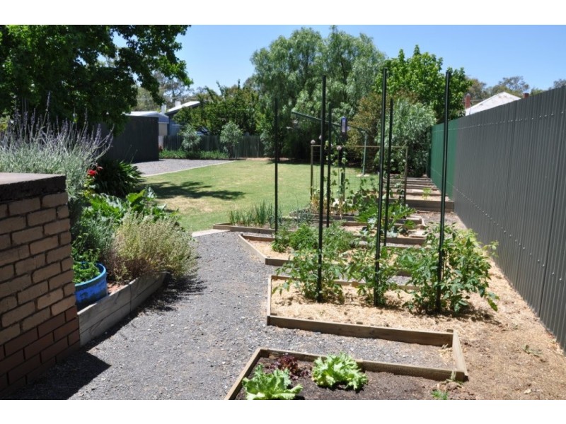 32 Liebig Street, Avoca VIC 3467