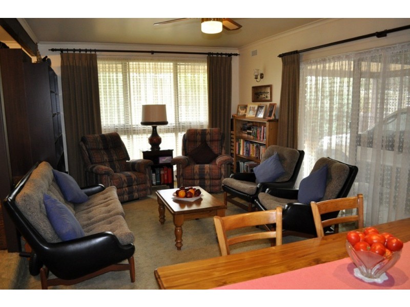 32 Liebig Street, Avoca VIC 3467