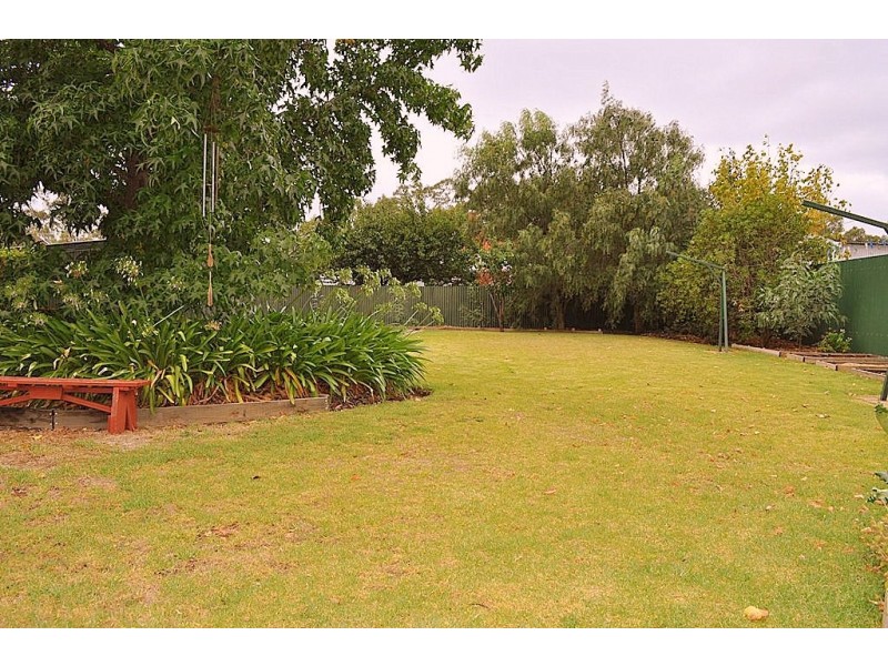 32 Liebig Street, Avoca VIC 3467