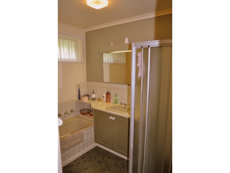 32 Liebig Street, Avoca VIC 3467