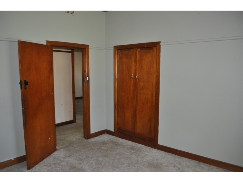 32 Ararat Road, Avoca VIC 3467