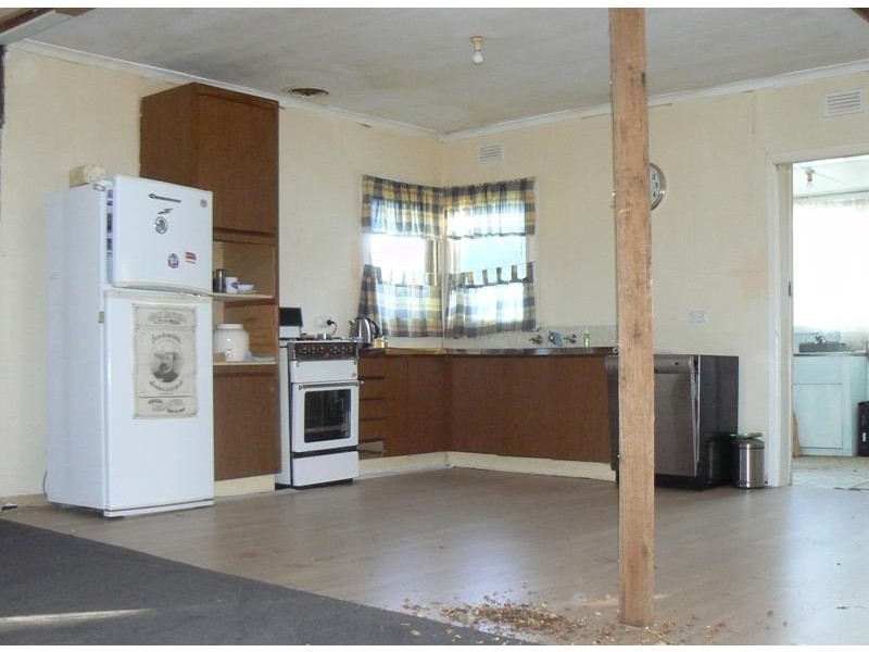 66 High Street, Elmhurst VIC 3469