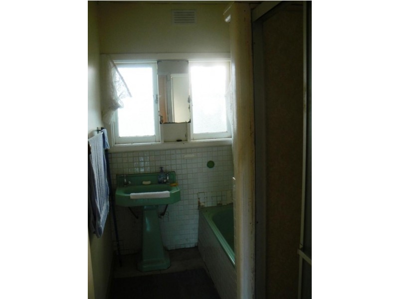 66 High Street, Elmhurst VIC 3469