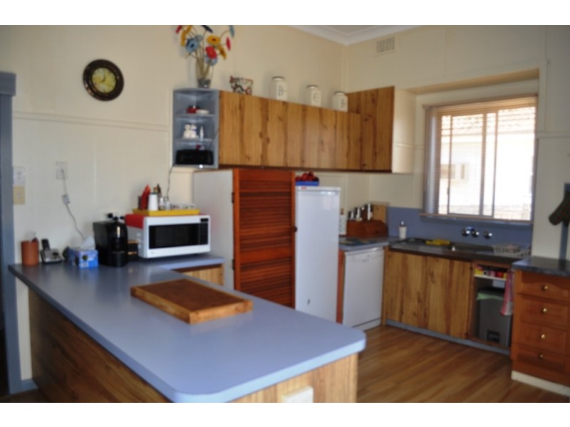 222 High Street, Avoca VIC 3467