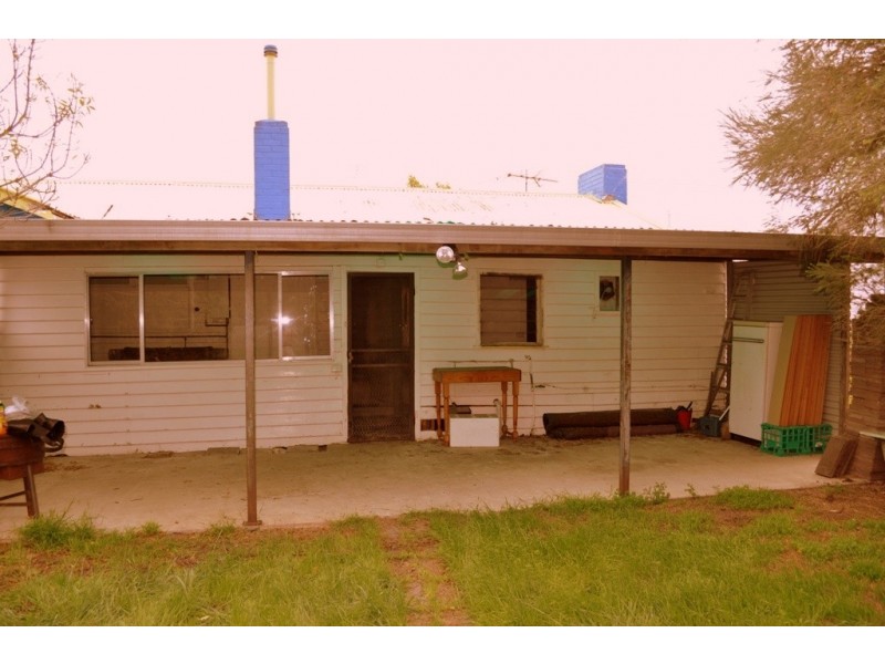 16 Scott Street, Skipton VIC 3361