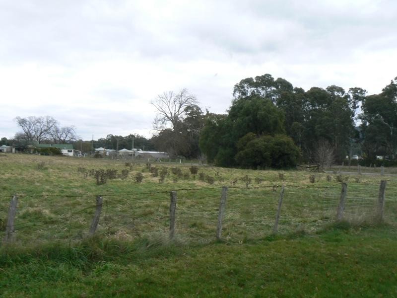 - Brooke Street, Moonambel VIC 3478