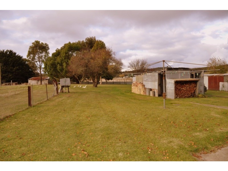 26 Back Raglan Rd, Beaufort VIC 3373