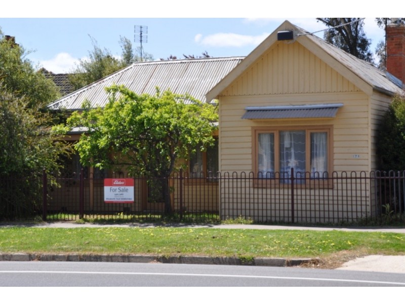 176 High Street, Avoca VIC 3467