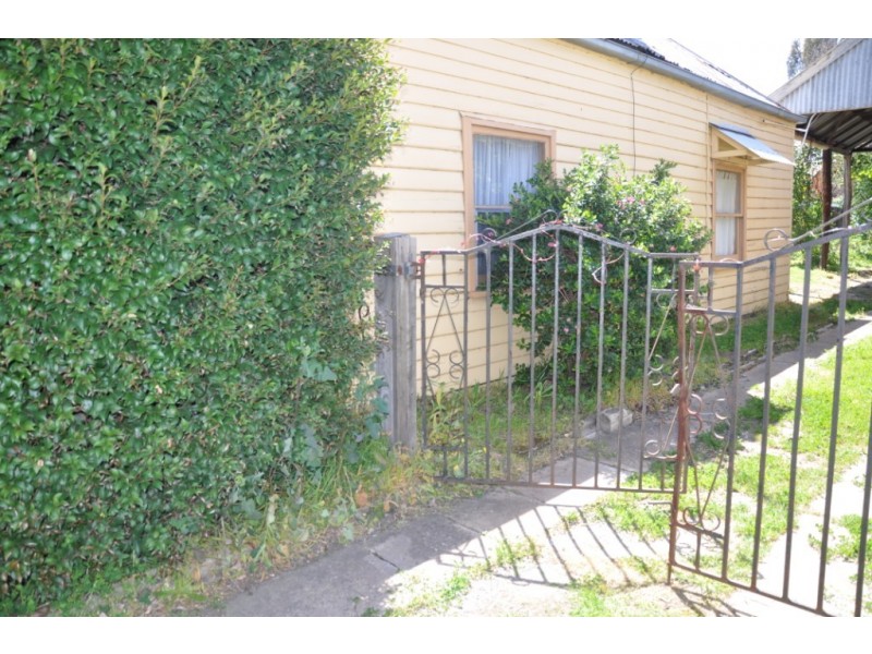 176 High Street, Avoca VIC 3467