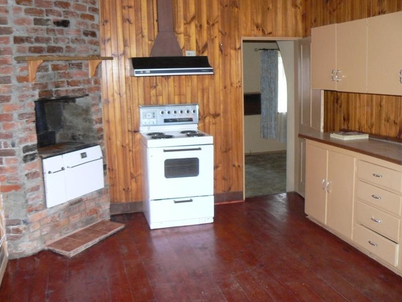 176 High Street, Avoca VIC 3467