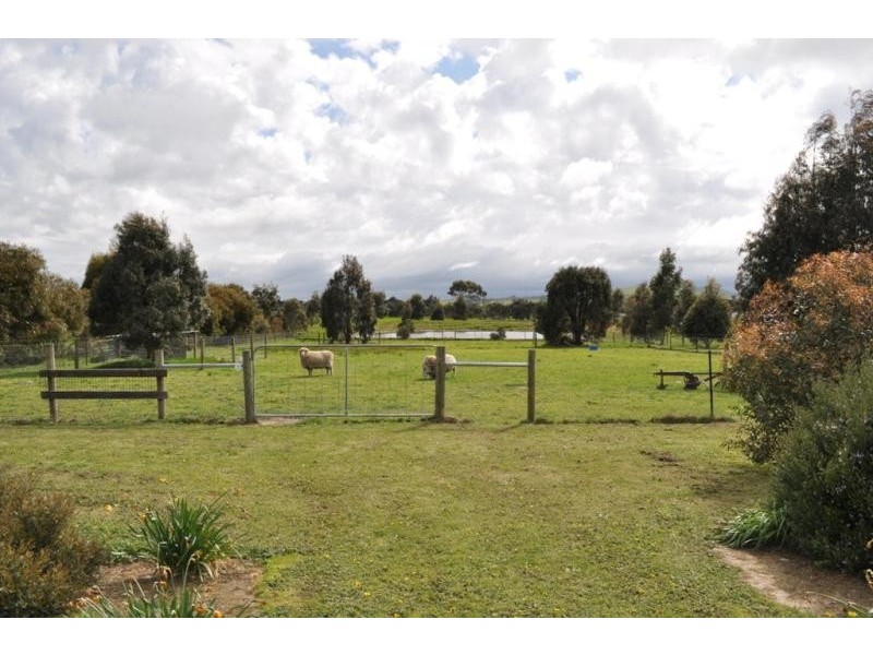 89 Dowling Road, Miners Rest VIC 3352