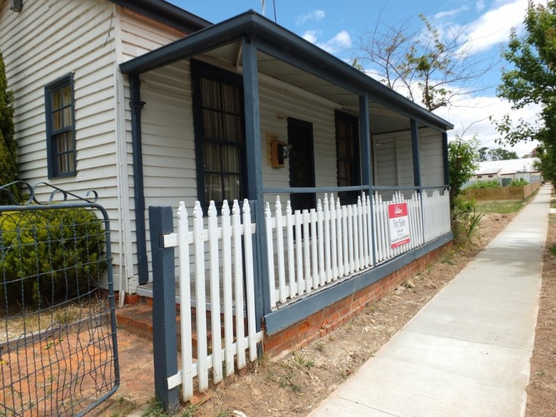 32 Brooke Street, Moonambel VIC 3478