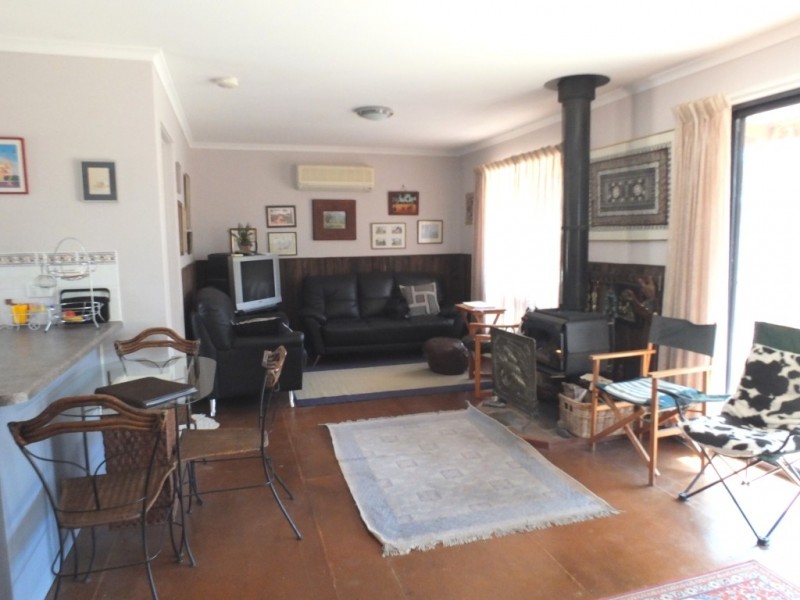 1819 Sunraysia Highway, Redbank VIC 3477