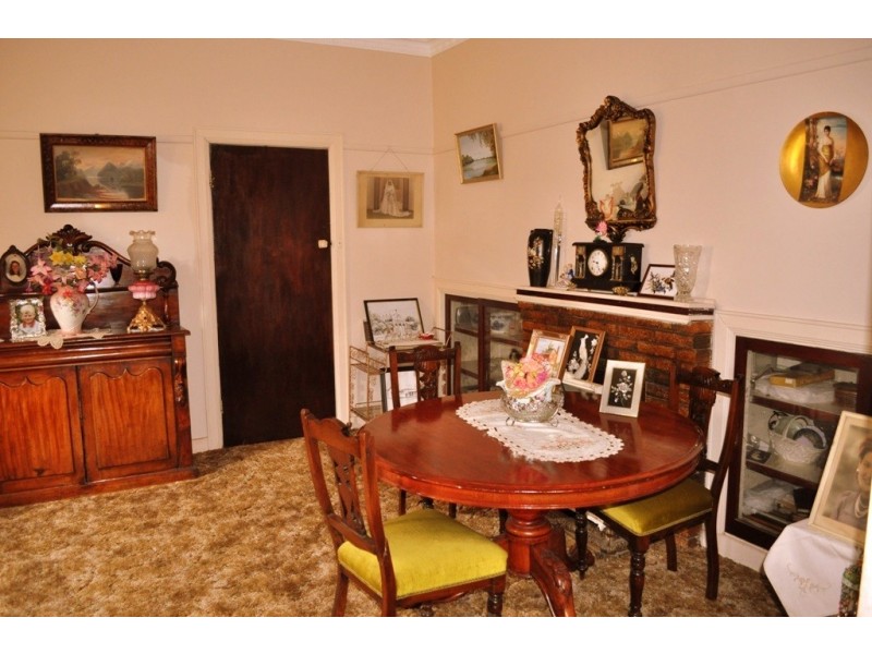 24 Park Road, Beaufort VIC 3373