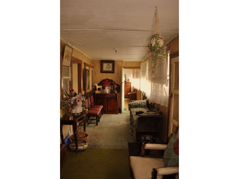 24 Park Road, Beaufort VIC 3373