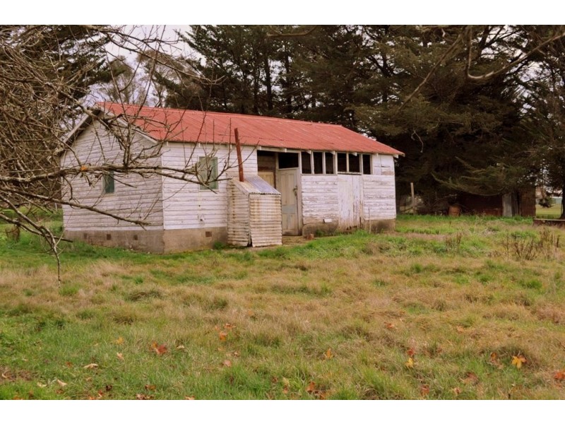 24 Park Road, Beaufort VIC 3373