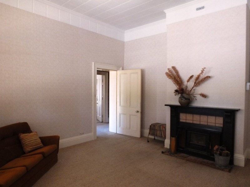 30 Market Street, Dunolly VIC 3472