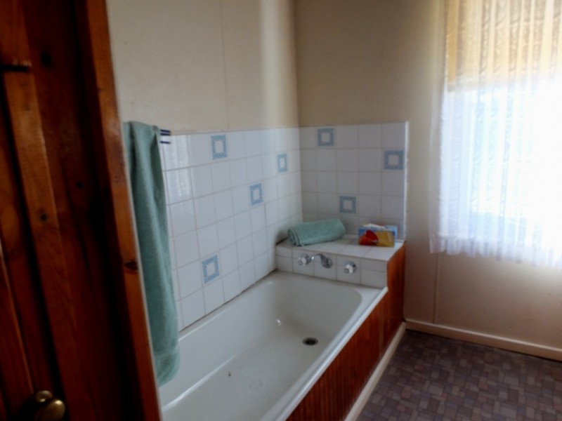 30 Market Street, Dunolly VIC 3472