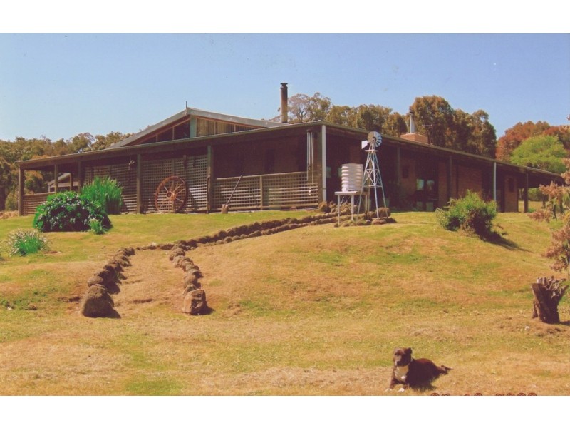 62 Rutherfords Lane, Beaufort VIC 3373