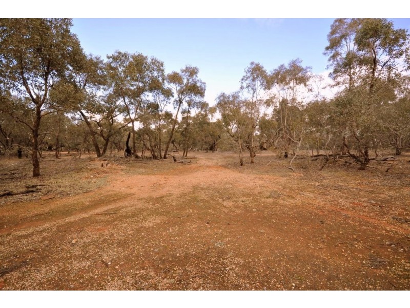 CA 109 Sunraysia Highway, Avoca VIC 3467