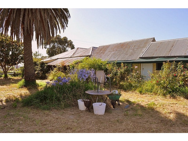 199 High Street, Avoca VIC 3467