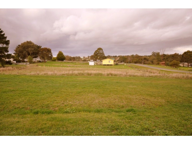 18 Lyons Street, Skipton VIC 3361