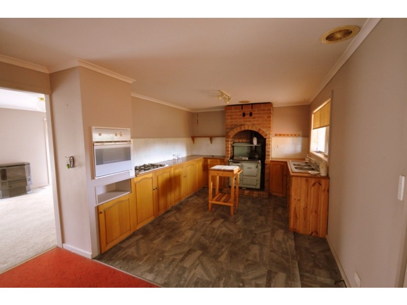 53 Hudswell Road, Landsborough VIC 3384