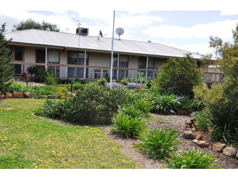 53 Hudswell Road, Landsborough VIC 3384