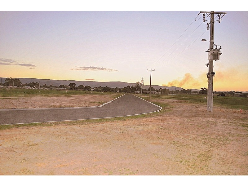 11 Blackney Drive,, Avoca VIC 3467